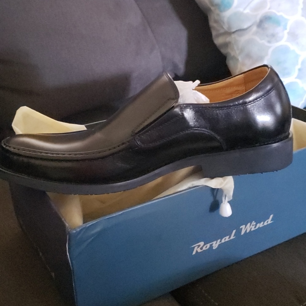Royal Wind shoe